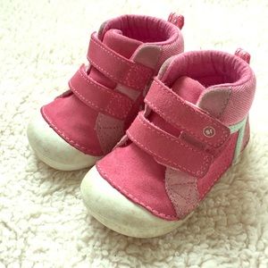 Stride Rite Soft Motion High Tops - size 4W